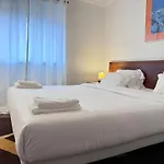 The Pearl - Cascais Guest House - City & Beach
